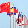 Cờ Trung Quốc và các nước ASEAN. (Nguồn: cariasean.org)