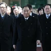 Phó Chủ tịch Đảng Lao động Triều Tiên Kim Yong-chol (giữa) tại Hàn Quốc. (Nguồn: Korea Herald)