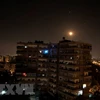 Tên lửa phòng không của Syria trên bầu trời Damascus nhằm đáp trả cuộc tấn công bằng tên lửa của Israel ngày 10/5. (Nguồn: THX/TTXVN)