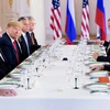 Cận cảnh Tổng thống Trump và Tổng thống Putin dùng bữa trưa