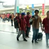 Các ngư dân tại sân bay Soekarno Hatta, Indonesia. (Ảnh: Trần Chiến/Vietnam+)