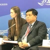 Bộ trưởng Bộ Kế hoach và Đầu tư Nguyễn Chí Dũng tham dự phiên thảo luận “Nga-ASEAN” trong khuôn khổ Diễn đàn. (Ảnh: Tâm Hằng/TTXVN)
