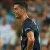 Ronaldo khóc sau khi bị thẻ đỏ. (Nguồn: Daily Mail)