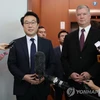 Ông Lee Do-hoon, đại diện của Hàn Quốc (trái) và đại diện đặc biệt của Mỹ về Triều Tiên Stephen Biegun. (Nguồn: Yonhap)