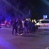 Cảnh sát điều tra tại hiện trường vụ xả súng ở Thousand Oaks, California, Mỹ ngày 7/11. (Ảnh: AFP/TTXVN)