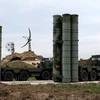 Hệ thống tên lửa phòng không S-400 của Nga. (Ảnh: AFP/TTXVN)