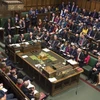 Toàn cảnh cuộc họp Hạ viện Anh ở London ngày 27/2. (Ảnh: THX/TTXVN)