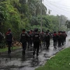Lực lượng vũ trang Myanmar tuần tra tại Sittwe, thủ phủ bang Rakhine. (Ảnh: AFP/TTXVN)