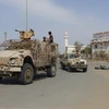Các lực lượng ủng hộ Chính phủ Yemen tuần tra tại thành phố cảng Hodeida. (Ảnh: AFP/TTXVN)