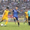 CLB Thanh Hóa (áo vàng) có chiến thắng đầu tay tại V-League 2019. (Ảnh: Trịnh Duy Hưng/TTXVN)