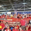 Hình ảnh đoàn cổ động viên của Phuchung Holding tại sân Rizal Memorial -sân vận động quốc gia của Philippines trong khu liên hợp thể thao Rizal, tại thủ đô Manila( Ảnh: CTV)