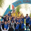 Hình ảnh đáng nhớ trong ngày đội tuyển Italy đăng quang EURO 2020