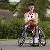 Kỳ lạ cầu thủ khuyết tật phải cắt bỏ 2 chân nếu muốn theo đuổi ước mơ