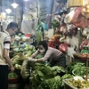 Giá rau tại các chợ truyền thống tăng do ảnh hưởng của giá xăng dầu (Ảnh: Việt Anh/Vietnam+)