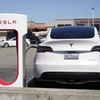 Ôtô điện của hãng Tesla tại San Bruno, California, Mỹ, ngày 2/4/2024. (Nguồn: THX/TTXVN) 