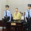Ông Mạnh Hoành Vĩ trước tòa. (Ảnh: Weibo)