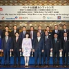 Thủ tướng Nguyễn Xuân Phúc chụp ảnh chung với các đại biểu dự hội nghị. (Ảnh: Thống Nhất/TTXVN) 