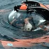 Tổng thống Putin trên tàu lặn. (Ảnh: CNN)