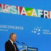 Tổng thống Nga Vladimir Putin phát biểu tại Hội nghị thượng đỉnh Nga-châu Phi. (Ảnh: AFP/TTXVN)