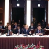 Thủ tướng Nguyễn Xuân Phúc dự Tọa đàm với các doanh nghiệp hàng đầu của Hàn Quốc. (Ảnh: Thống Nhất/TTXVN)