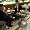 Robot đang ngày càng xuất hiện nhiều tại các nhà hàng ở Trung Quốc. (Ảnh: Reuters)