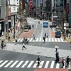 Đường phố Nhật Bản tấp nập trở lại sau khi dỡ bỏ tình trạng khẩn cấp