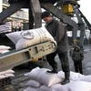 Triều Tiên nhận lương thực viện trợ từ Hàn Quốc thông qua WFP. (Ảnh: AFP/TTXVN)