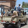 Các tay súng trung thành với Hội đồng chuyển tiếp miền Nam tại Yemen. (Ảnh: AFP/TTXVN)