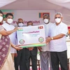 Tổng thống Sri Lanka tiếp nhận vắcxin từ Ấn Độ. (Ảnh: AP)