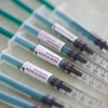 WHO khẳng định vaccine của AstraZeneca vẫn an toàn. (Ảnh: AFP/TTXVN)