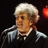 Bán đấu giá cây đàn guitar điện "tai tiếng" của Bob Dylan