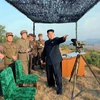 Chùm ảnh Quân đội Triều Tiên diễn tập tấn công hỏa lực