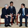 Nhật hoàng Akihito tiếp thân mật Chủ tịch nước Trương Tấn Sang