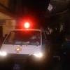 Xe cứu thương đưa các nạn nhân tới bệnh viện cấp cứu. (Ảnh: PV/Vietnam+)