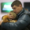 [Photo] Người thân mỏi mắt ngóng chờ thông tin máy bay Nga