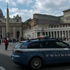 Lực lượng an ninh tuần tra tại quảng trường St. Peter, Vatican. (Ảnh: Getty Images)