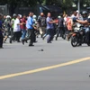 Một kẻ tham gia vụ khủng bố ở Jakarta hôm 14/1. (Ảnh: AP)