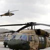 Các máy bay trực thăng Black Hawk mà Mỹ bàn giao cho Jordan. (Ảnh: Reuters)