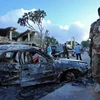 Hiện trường vụ đánh bom xe ở Mogadishu ngày 26/2. (Nguồn: AFP/TTXVN)
