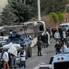 Lực lượng đặc nhiệm Thổ Nhĩ Kỳ điều tra tại hiện trường một vụ đánh bom ở Diyarbakir ngày 31/3. (Nguồn: AFP/TTXVN)