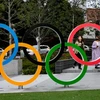 Biểu tượng Olympic tại Tokyo, Nhật Bản ngày 27/3/2020. (Ảnh: AFP/TTXVN)