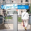 Người biểu tình phản đối việc phân biệt chủng tộc còn yêu cầu đổi tên nhà ga ngầm thành "George-Floyd-Straße." (Nguồn: DPA)
