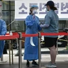 Một điểm xét nghiệm COVID-19 tại Seoul, Hàn Quốc, ngày 26/8/2020. (Ảnh: AFP/TTXVN)