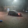 Bão Maysak đổ bộ gây mưa lớn tại thành phố Yangyang, Hàn Quốc ngày 3/9/2020. (Ảnh: Yonhap/TTXVN)