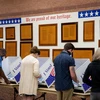 Cử tri bỏ phiếu sớm bầu Tổng thống Mỹ tại điểm bầu cử ở bang Nam Carolina ngày 16/10/2020. (Ảnh: AFP/TTXVN)
