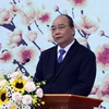 Thủ tướng Nguyễn Xuân Phúc gặp mặt cán bộ hưu trí Văn phòng Chính phủ