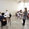 Argentina kéo dài lệnh giãn cách xã hội, cho phép mở cửa trường học
