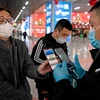 Mã QR, hộ chiếu sức khỏe - Vũ khí chống dịch COVID-19 của Trung Quốc