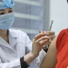 Hoàn thành việc tiêm thử nghiệm mũi 2 giai đoạn 2 vaccine Nano Covax