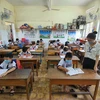 Cà Mau, Long An cho học sinh tạm dừng đến trường để phòng dịch